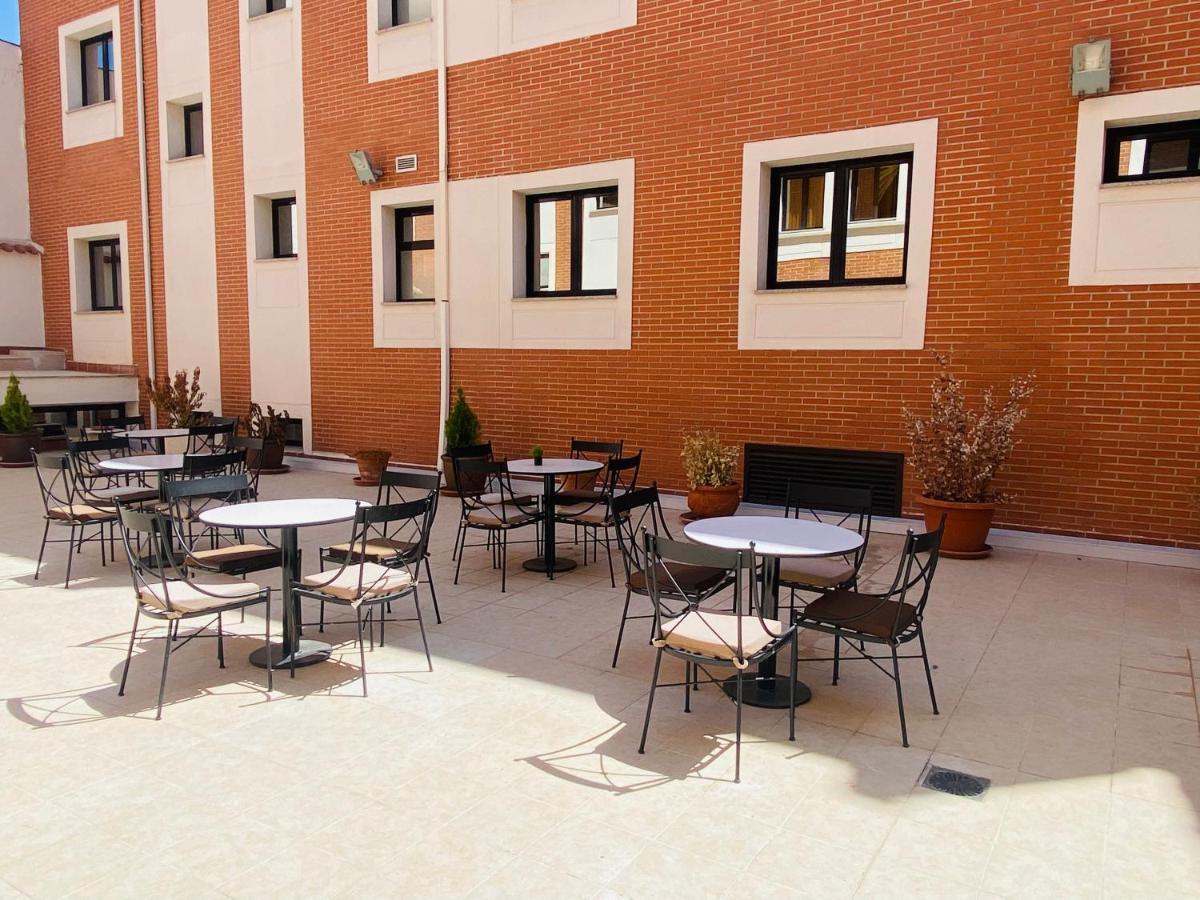 Hotel Equo 阿兰约兹 外观 照片