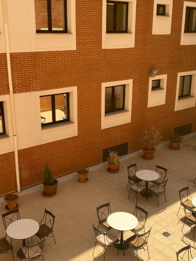 Hotel Equo 阿兰约兹 外观 照片