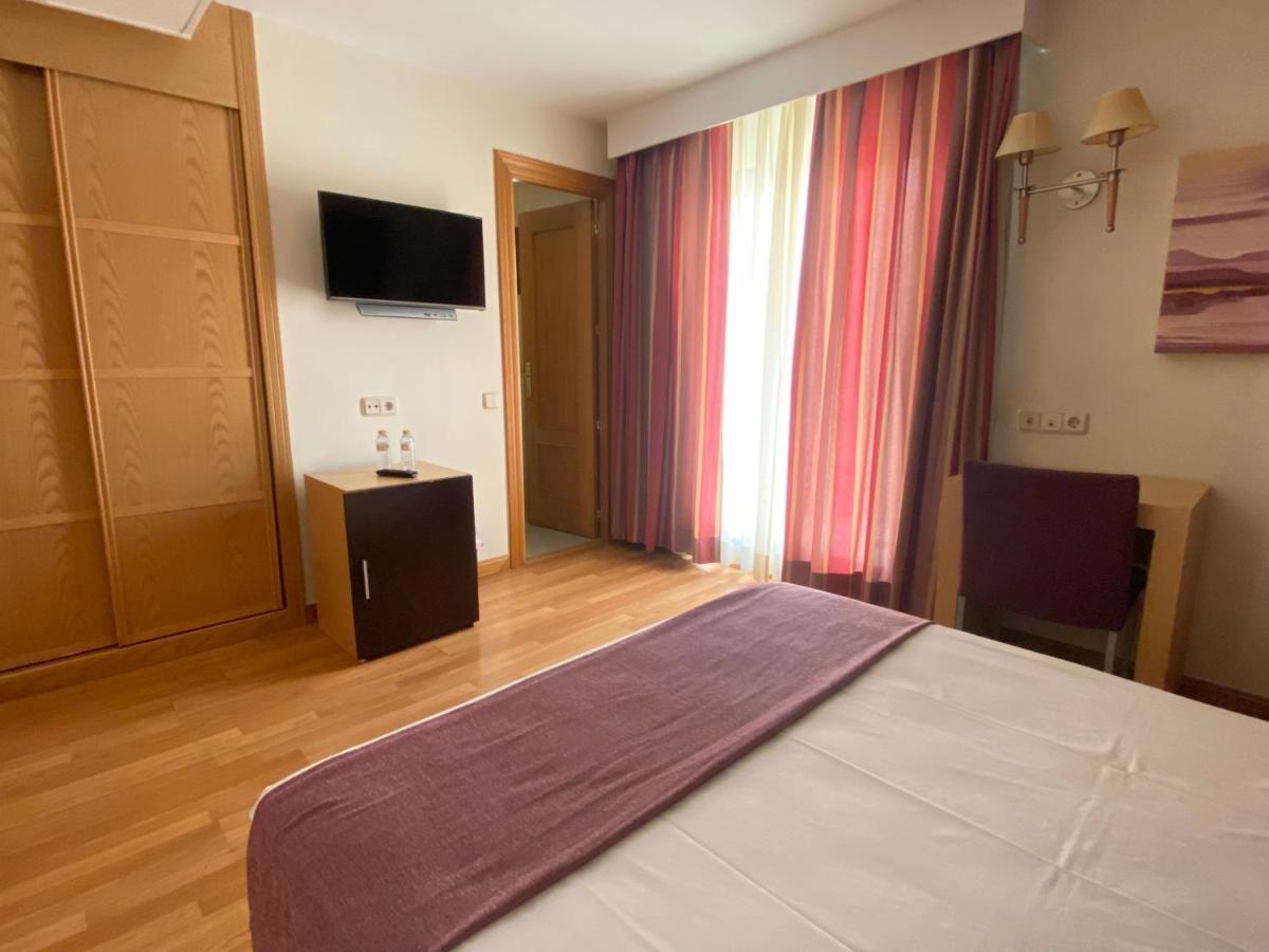 Hotel Equo 阿兰约兹 外观 照片