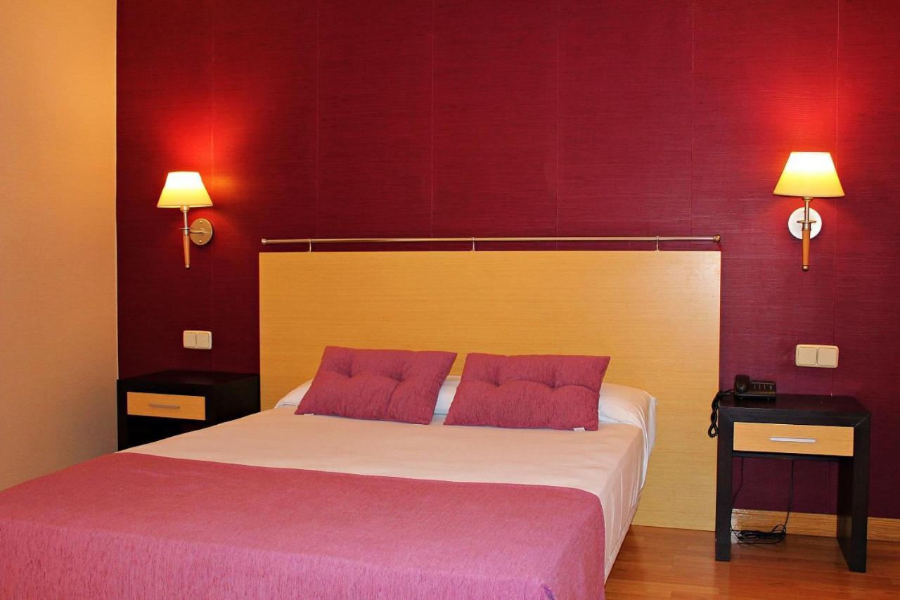 Hotel Equo 阿兰约兹 外观 照片