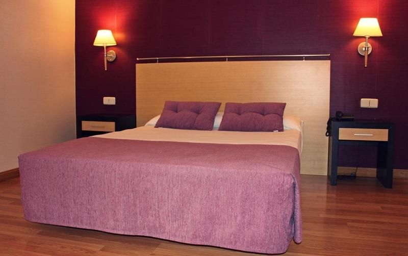 Hotel Equo 阿兰约兹 外观 照片